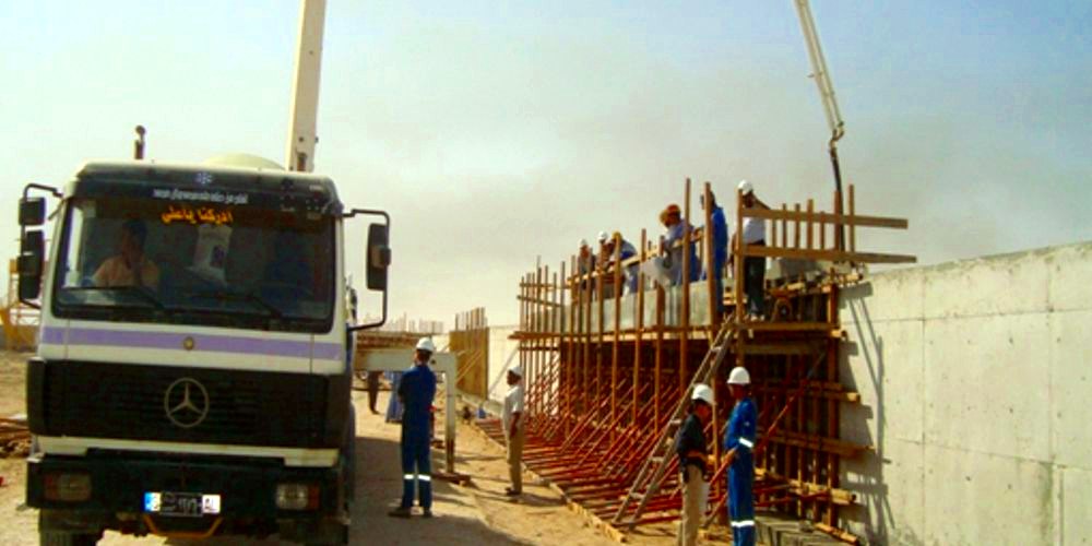 Construction of 4km length,3 meter high perimeter concrete wall for BP camp